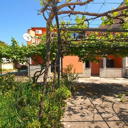 Ferienwohnung Fuer 3 Personen Ca 35 Qm In Pula, Istrien Istrische Riviera - B62496 *